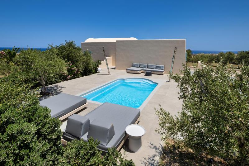 Exclusive 2-Bedroom Villa with private pool image 4