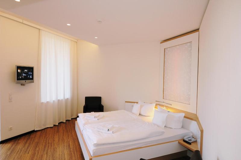 Double Room - Disability Access image 4