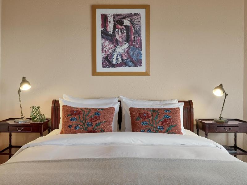 Egnatia Deluxe Guestroom with Private Balcony image 3