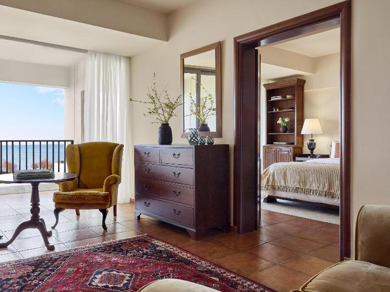 Executive Suite image 3