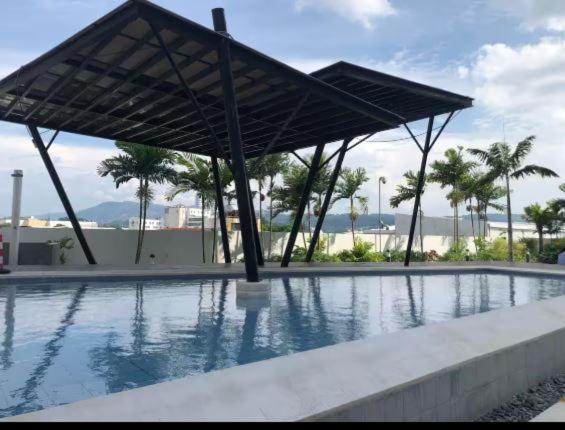 Cozy Comfy City Center Condo in Centrio - image 14