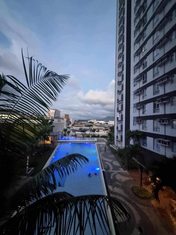 Cozy Comfy City Center Condo in Centrio - image 13