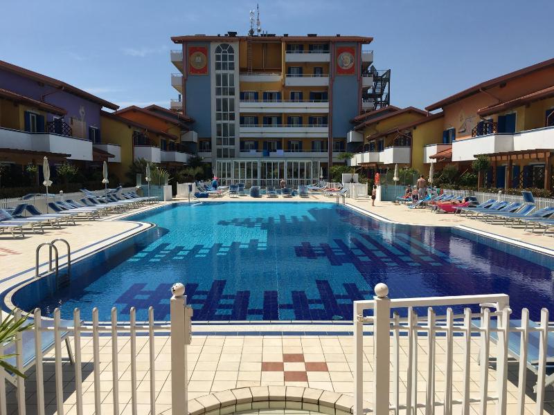 Villaggio Hemingway - Family Aparthotel - image 50