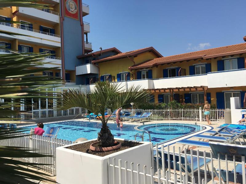 Villaggio Hemingway - Family Aparthotel - image 39