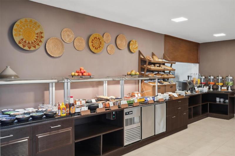 DoubleTree by Hilton Addis Ababa Airport - image 3