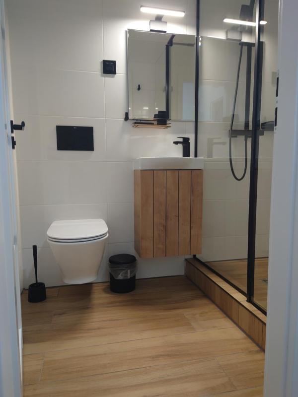 Standard Twin Room image 3