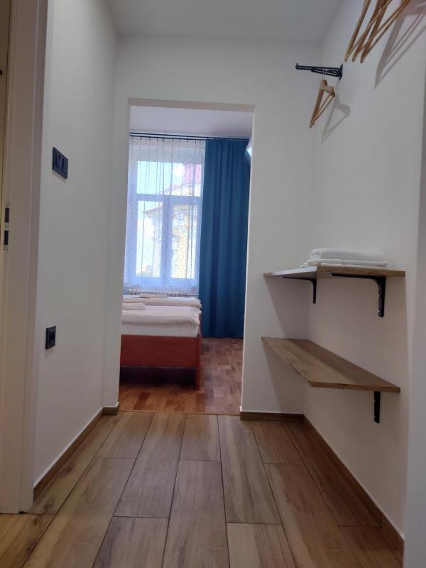 Standard Twin Room image 4