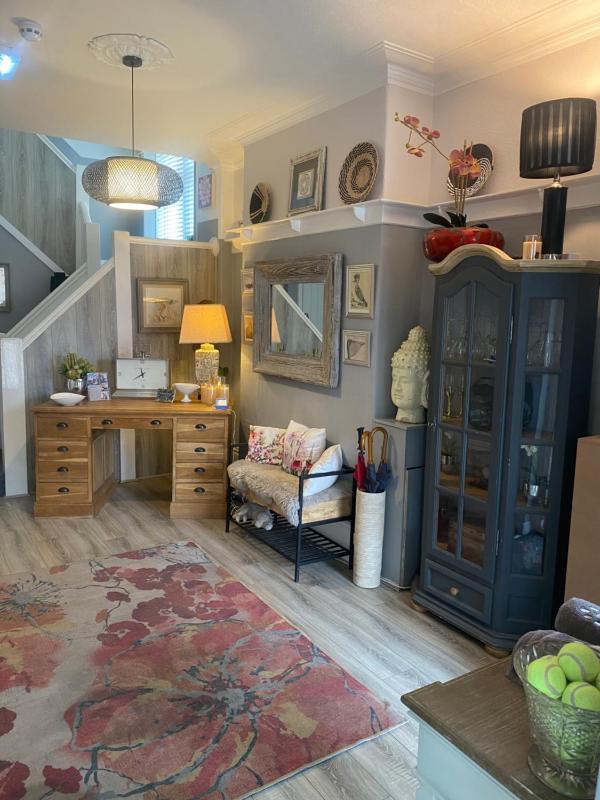 Deluxe Family Suite image 4