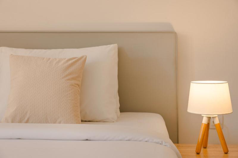 Single Room with Garden View image 4