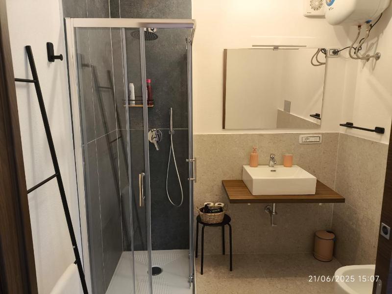 Duomo Rent Room & Flat - image 15