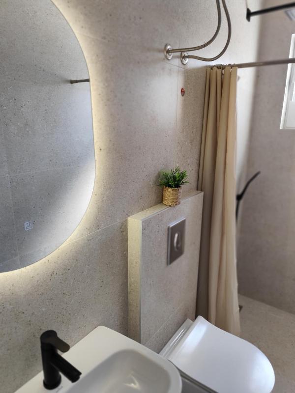One-Bedroom Apartment with Balcony image 1