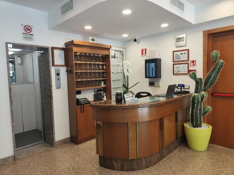 Hotel Anna - image 13