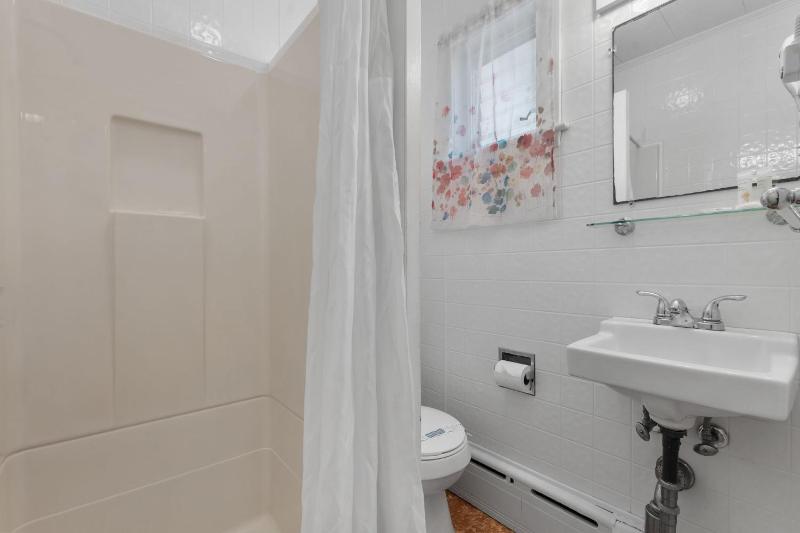Two Queen Bed Kitchenette- Family Friendly  image 2