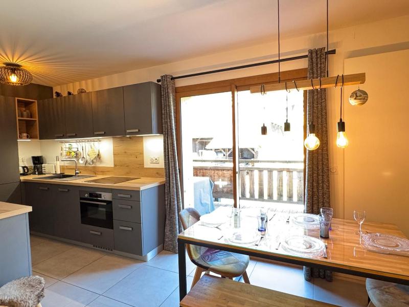 Magnifique Appartement 4* Les Gets 48m² Proche Centre Balcons 6 Couchages Services Inclus - FR-1-623-20 - image 1