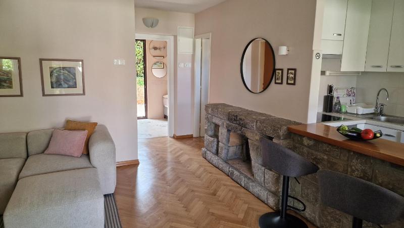 Vacation house Luka - image 11
