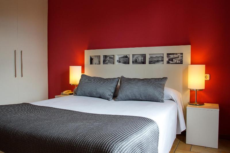 Double or Twin Room image 3