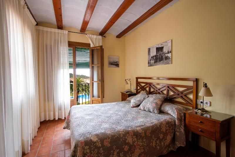 Double or Twin Room image 4