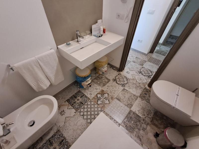 Room in Sicilian Farmhouse image 3