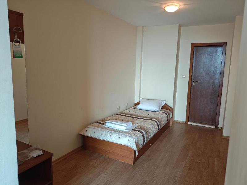 Triple Room with Park View (3 Adults) image 1