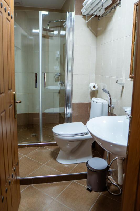 Budget Double Room image 2