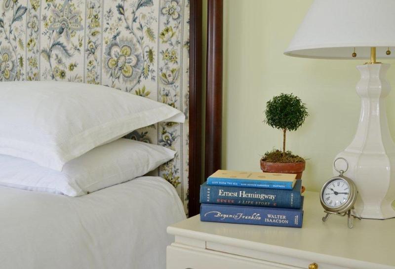 Deluxe Double Room image 2