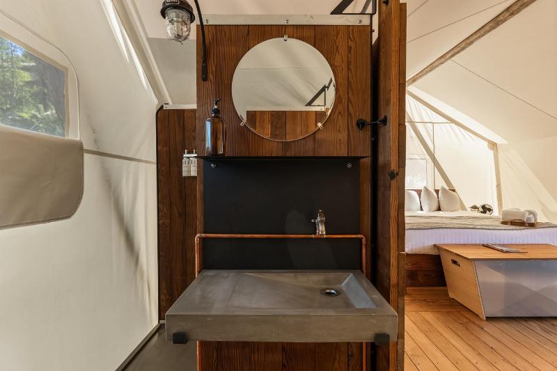 Suite Tent image 3
