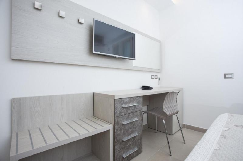 Double Room image 1