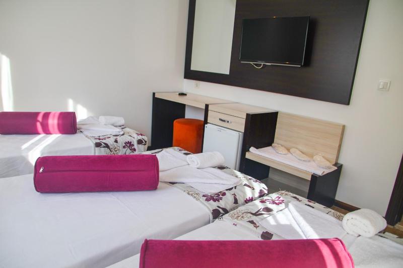 Triple Room image 4