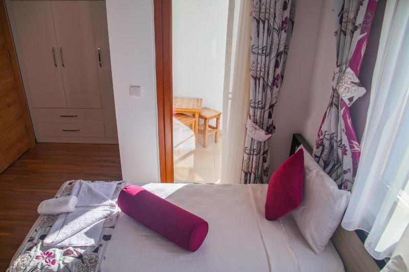 Triple Room image 2