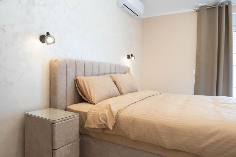Moskov - Two-bedroom Ap with Sea View - image 14