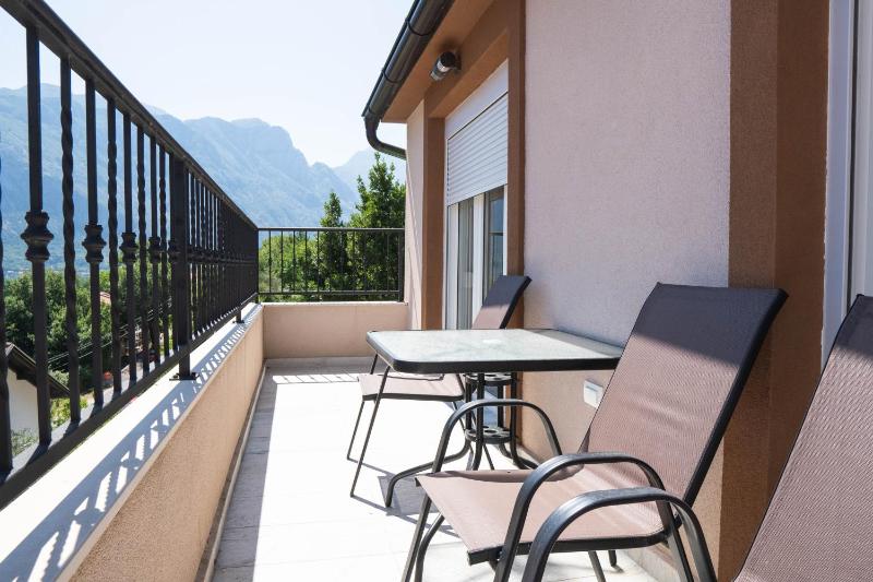 Moskov - Two-bedroom Ap with Sea View - image 6