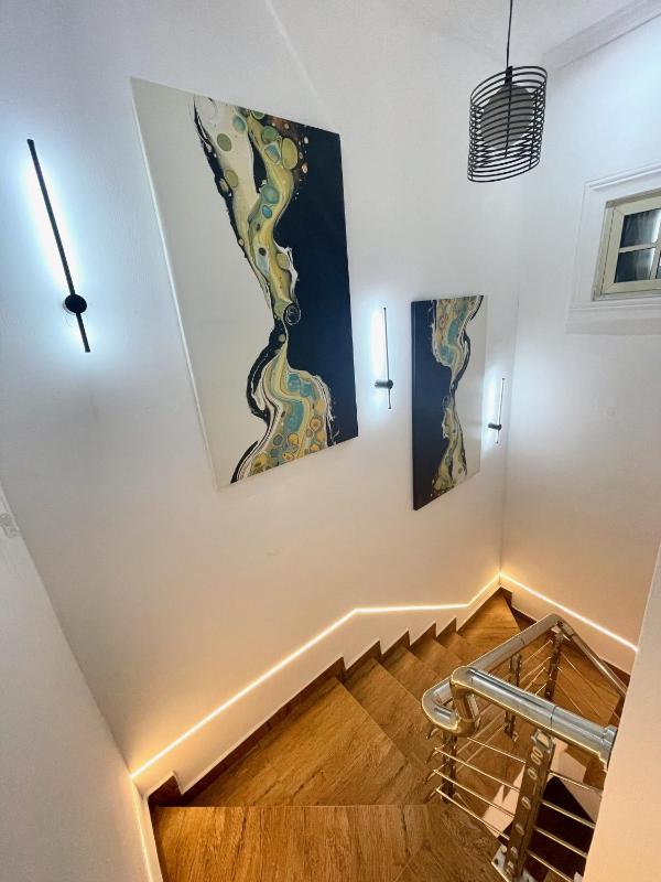 Heritage Suite by LSP HOMES 3 Bedrooms Lekki Phase 1 - image 8