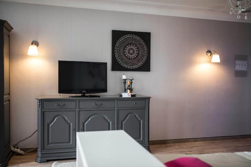 Deluxe Double Room image 3