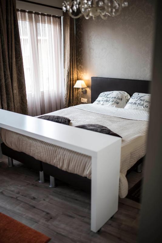 Luxury Double Room image 4