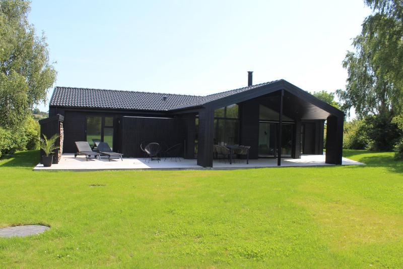 Newly Buily Holiday Home In Handrup With Stunning Views Of The Rolling Landscape - image 7