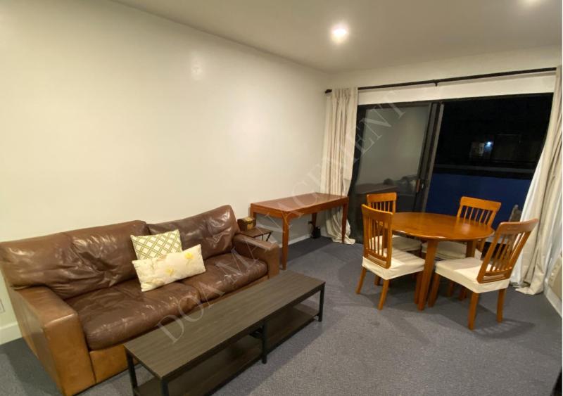 Luxury condo in the heart of LA - image 5