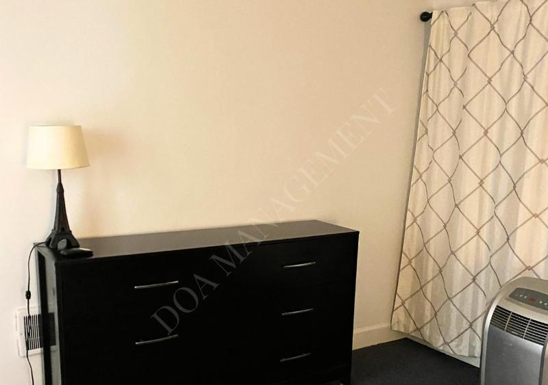 Luxury condo in the heart of LA - image 6