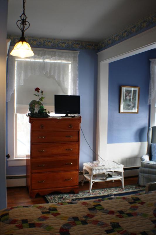 Double Room with Private Bathroom image 2