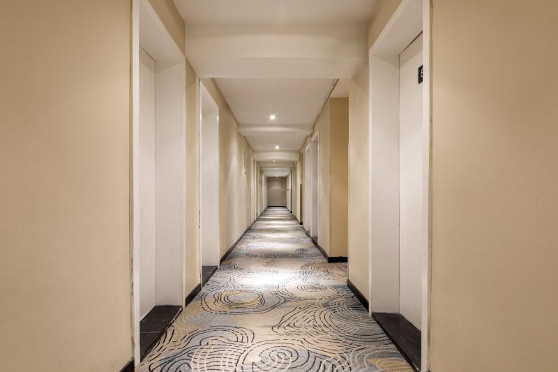 Home Inn Huayi Selected Yellow Crane Tower Tang Hualin Branch - image 16