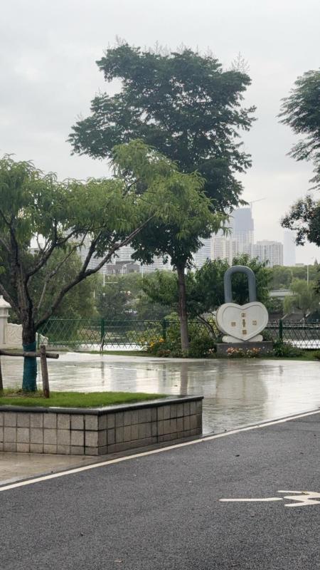 Home Inn Huayi Selected Yellow Crane Tower Tang Hualin Branch - image 19