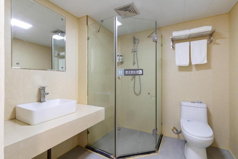 Home Inn Huayi Selected Yellow Crane Tower Tang Hualin Branch - image 37