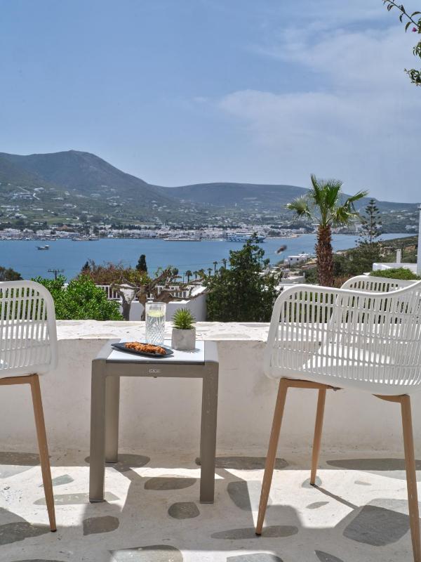Triple Room with Sea View image 3