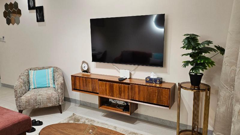 Greenland Executive Apartment - image 8