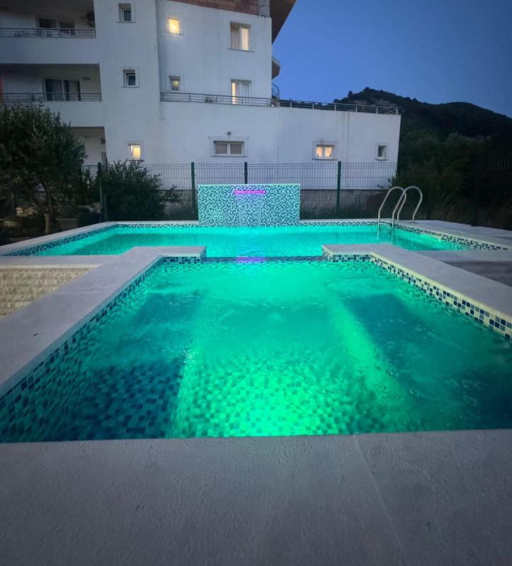 Apartment with Sea View image 3