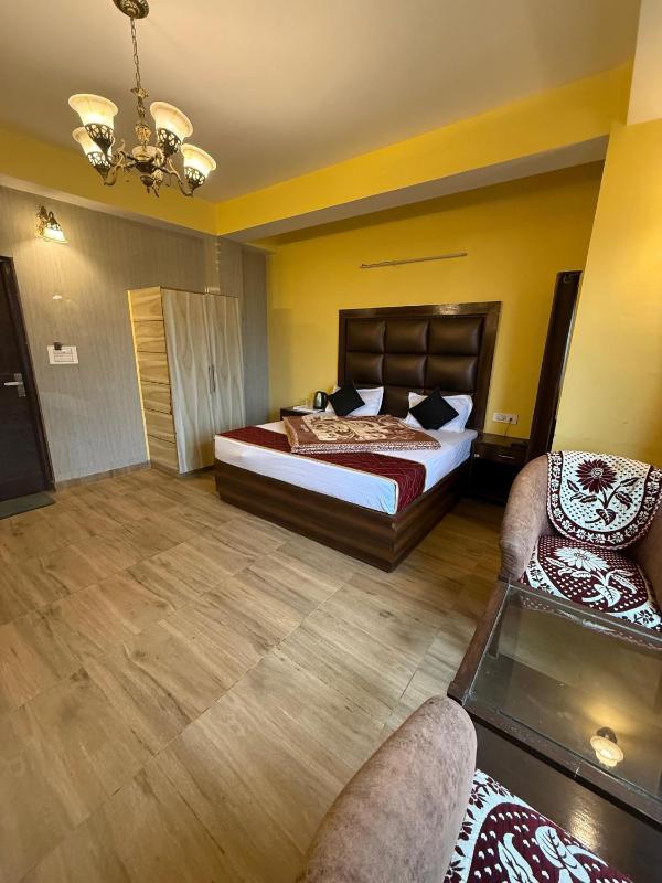 Home Inn - image 11
