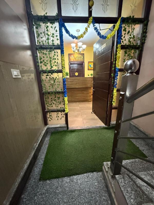 Home Inn - image 2