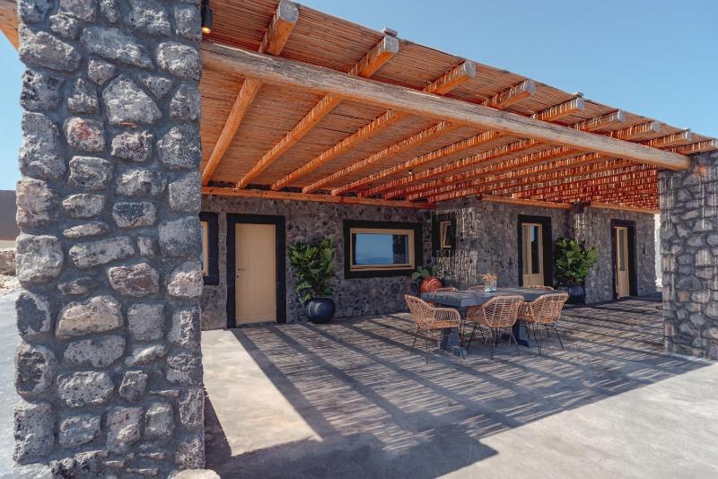 Colombos Beachfront - image 43