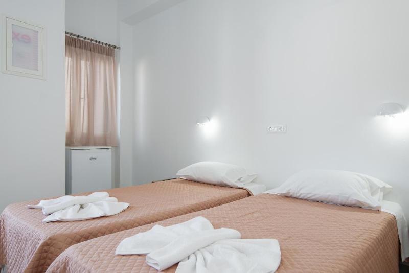 Double Room image 1