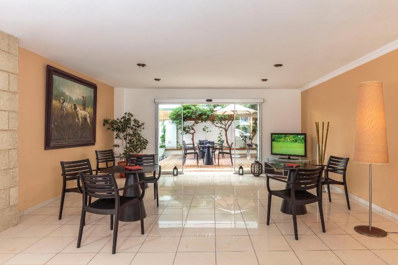 Athena Hotel - image 16