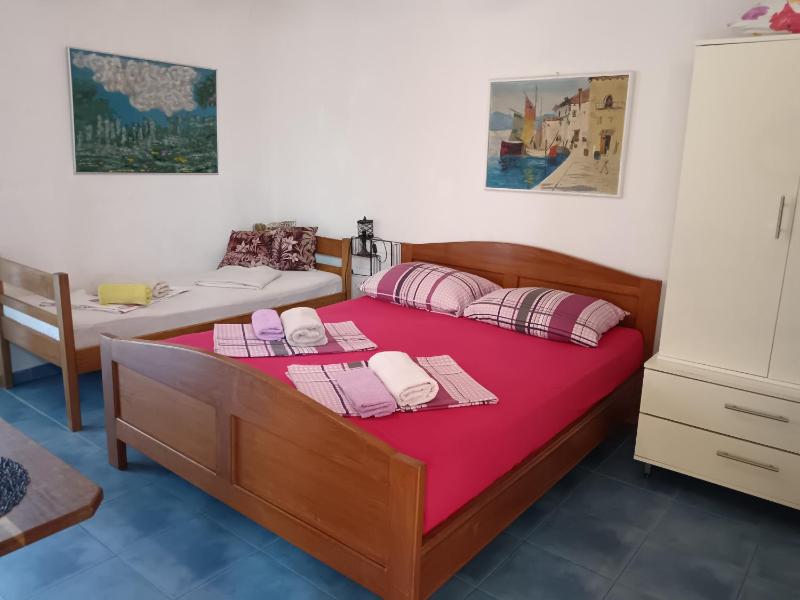 Studio Apartment - First Floor image 1